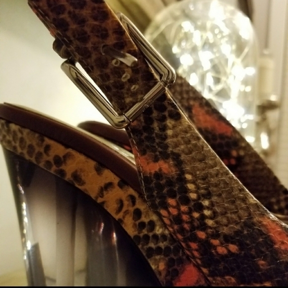 Donald J Pliner Women's Debb Wedge Snake Print - Picture 3 of 8